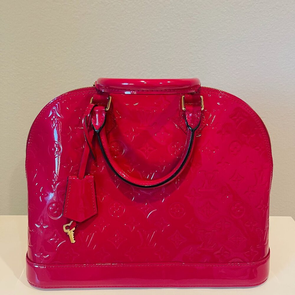 Louis VUITTON AUTHENTIC Pink Patent Leather Dome Satchel Handbag Alma